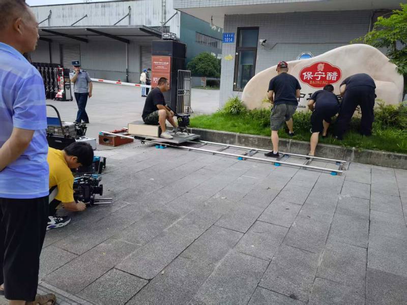 头屯河区广告片拍摄公司核心优势：全流程服务，让品牌广告片省心更出彩