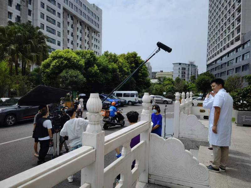 头屯河区广告片拍摄公司低成本实现高规格制作的诀窍